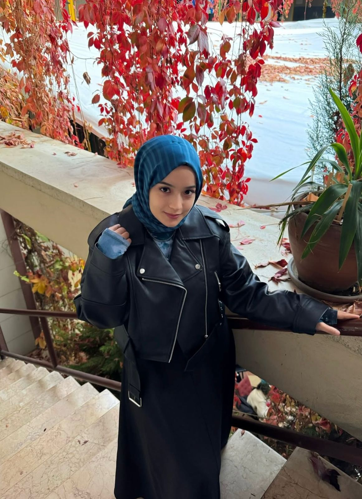 Yunus Emre Cazibeli Partner Bayan Escort Gülay
