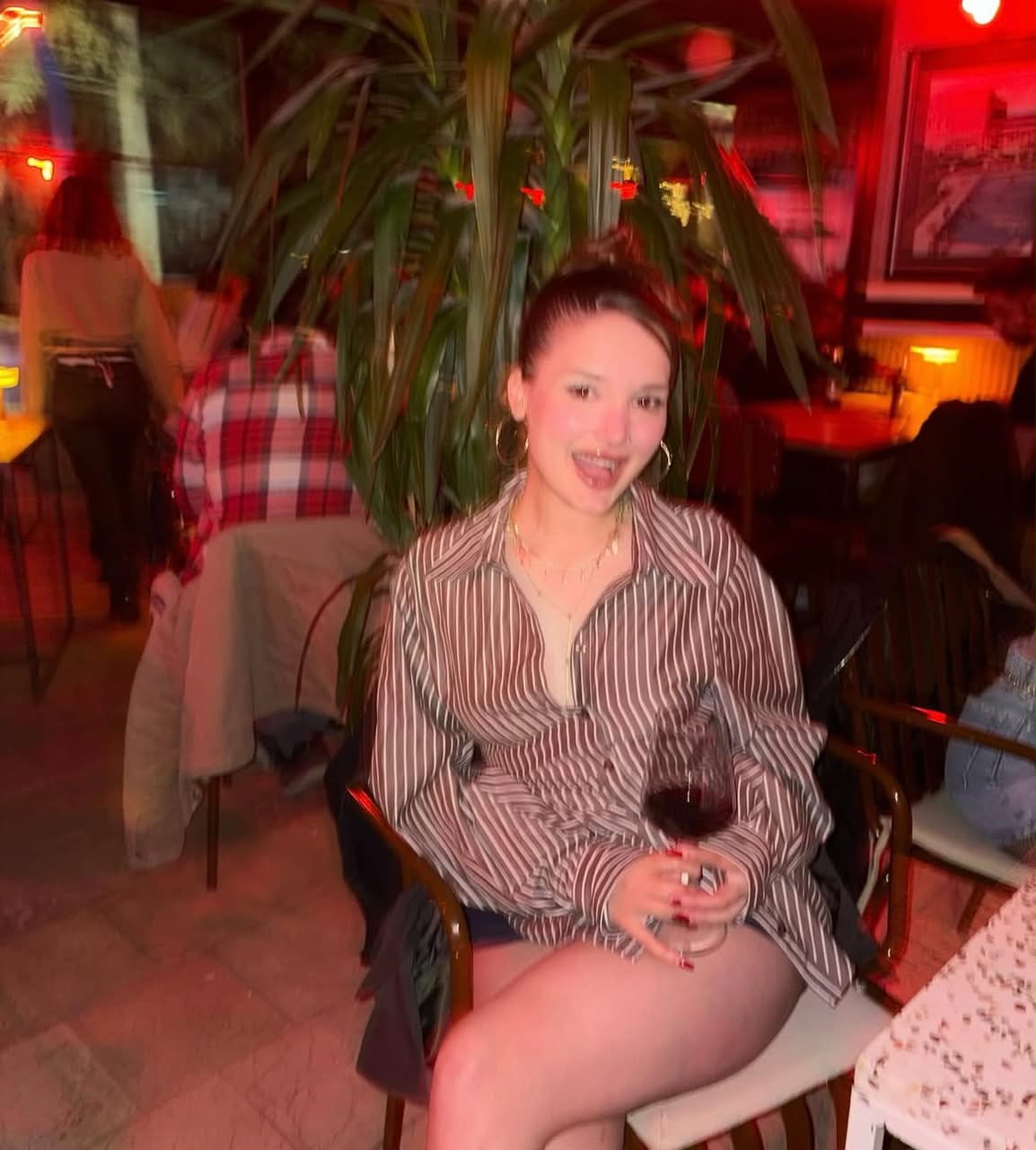 Firuzağa Sevgi Dolu Kadın Bayan Escort Eylem