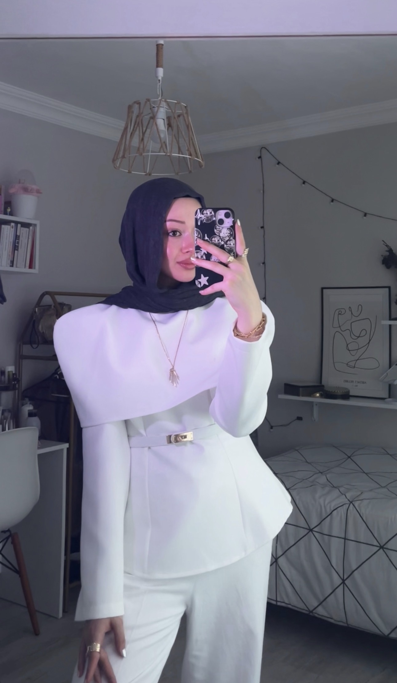 Yeni Mahalle Arabada Görüşen Escort Berkay